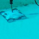 Robot-aspirateur-electrique-nettoyeur-de-piscine-Robotclean-Pool-1-Ubbink-ambiance3