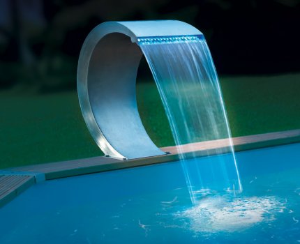 Cascade-de-piscine-en-acier-inoxydable-Mamba-LED-Ubbink