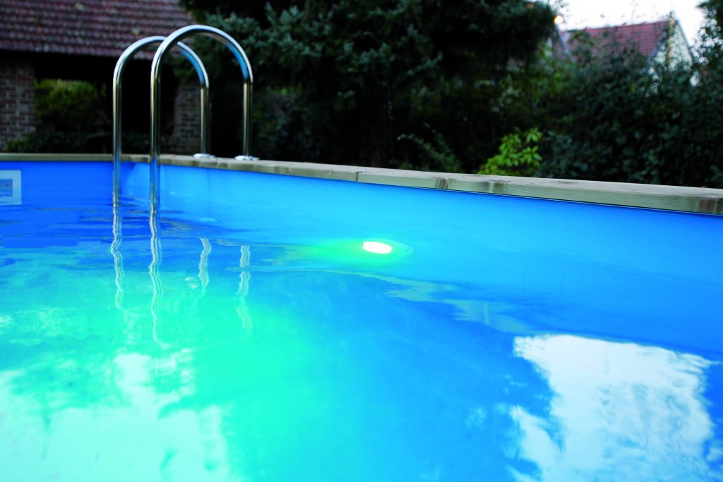 Projecteur de piscine bois blanc froid - Kit Spot LED 350 Ubbink