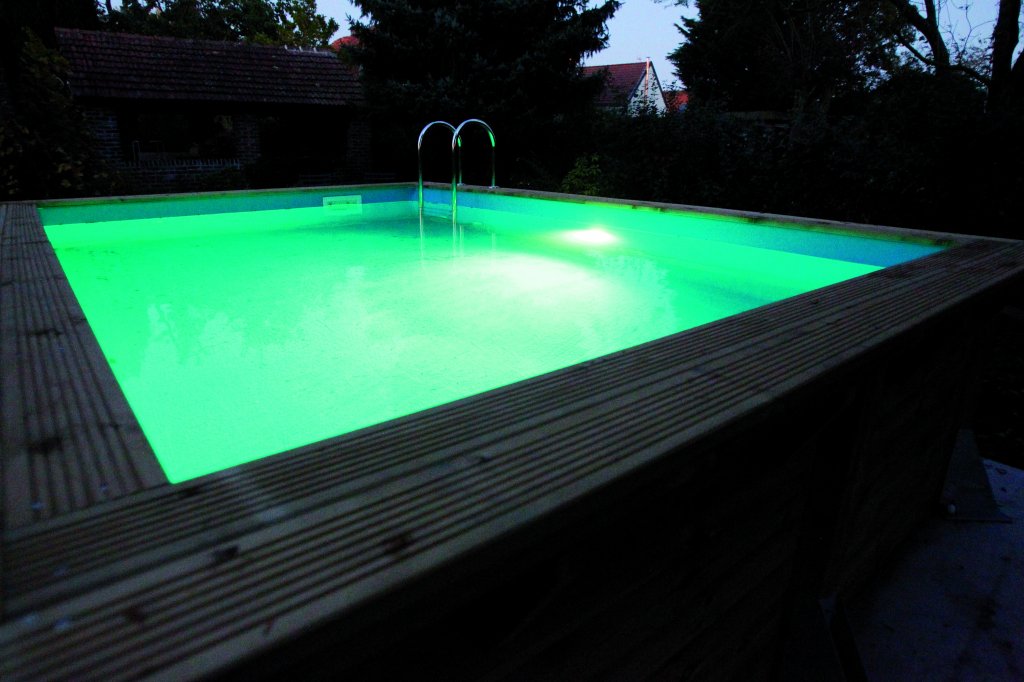 Projecteur Ubbink spécial piscine bois