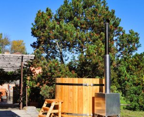 Bain nordique traditionnel en bois  | Ø 160 cm | 4 à 6 personnes