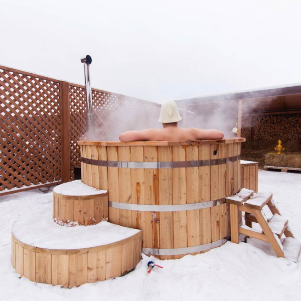 Bain nordique traditionnel en bois  | Ø 180 cm | 7 à 8 personnes